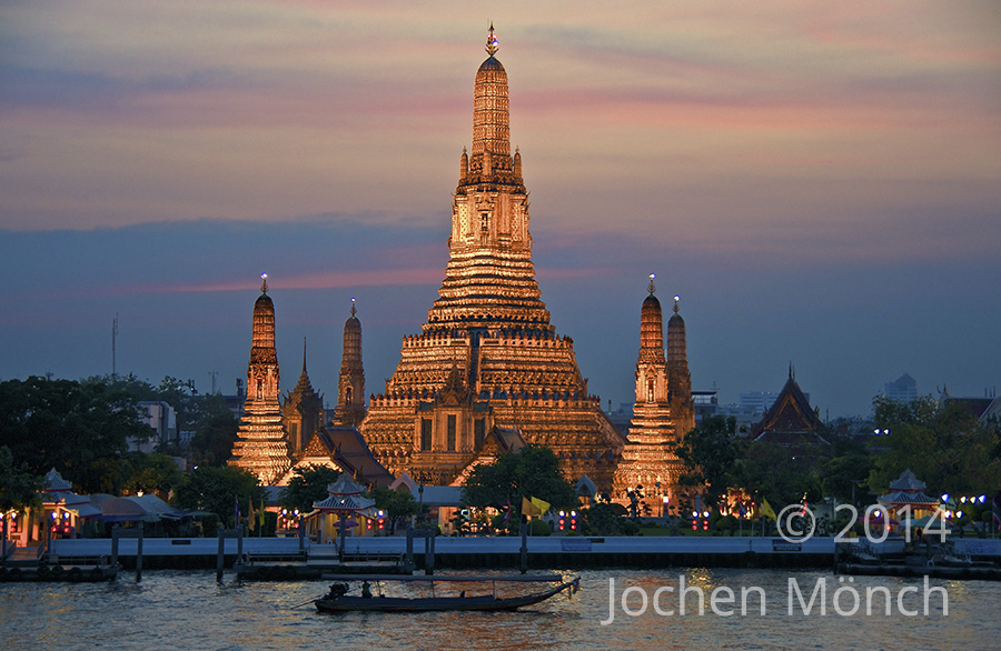 Bangkok - Wat Arun Tempel am Chao Phraya Fluß